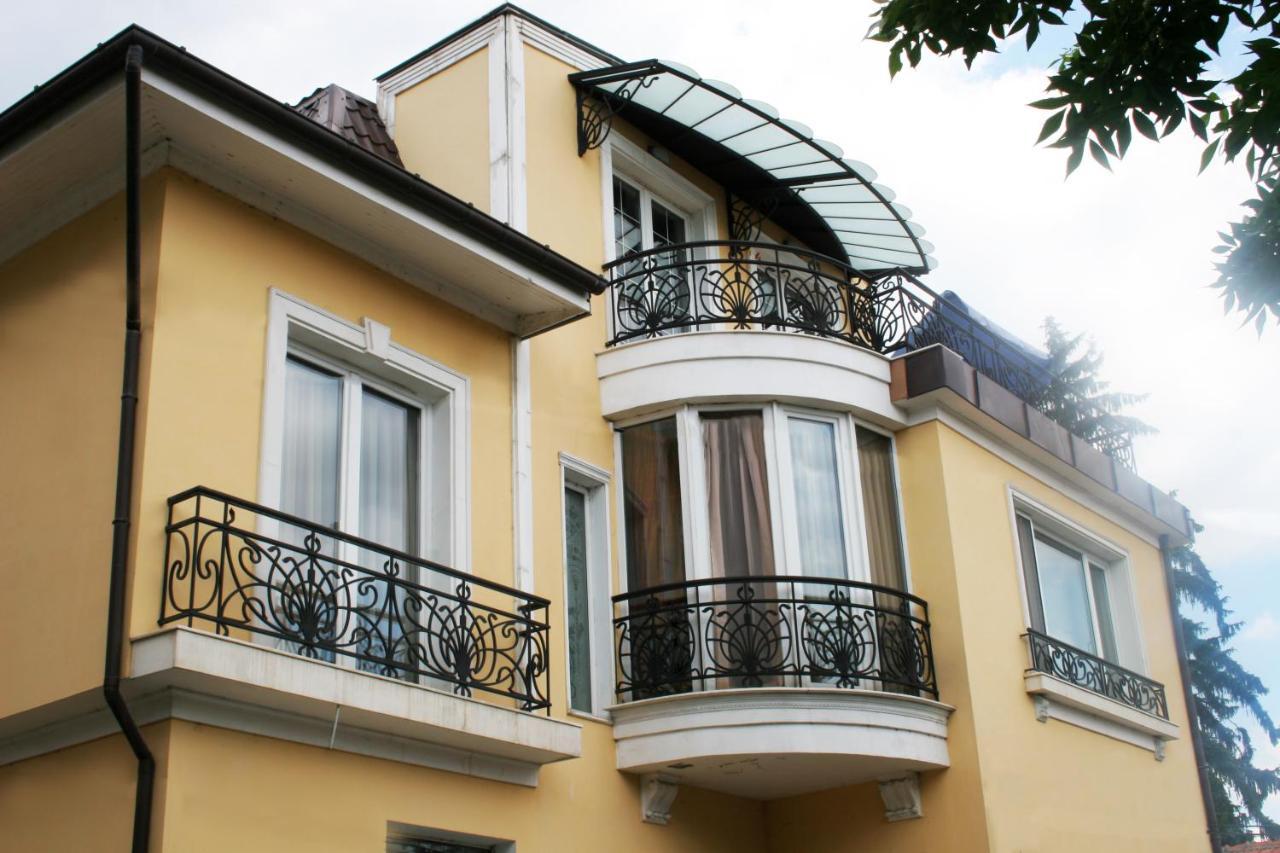 Luxury Private House In City Center ヴェリコ・タルノヴォ エクステリア 写真