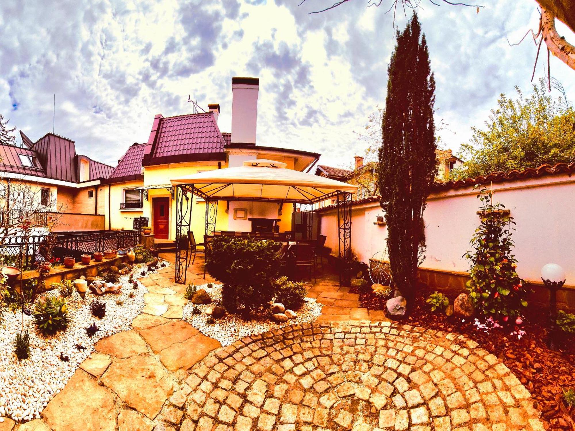Luxury Private House In City Center ヴェリコ・タルノヴォ エクステリア 写真